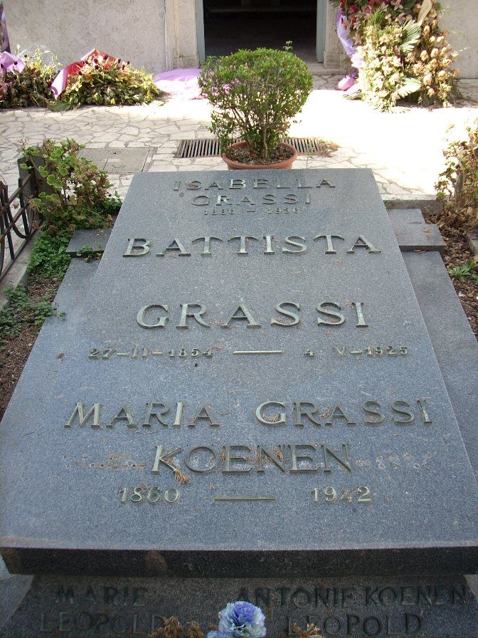 Giovanni Battista Grassi's tomb, Fiumicino, Rome - 13.JPG